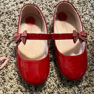 cupcakes & cashmere Red Bow Dress Shoes